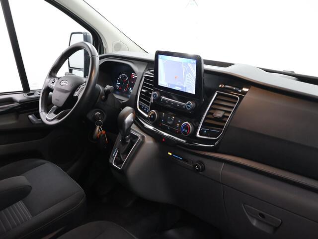 Ford TRANSIT CUSTOM 300 | 2.0 TDCI | Aut. | L2 H1 | Limited | Adaptive Cruise | Stoelverwarming | LM Velgen | 3-zits | Trekhaak | Navigatie | Parkeercamera | Apple Carplay
