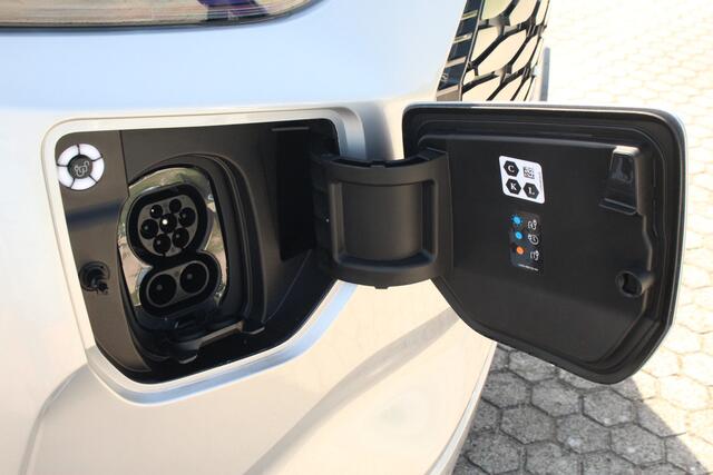 Ford TRANSIT CUSTOM E-Transit 340 L2H1 Limited | 71 kWh | 160kW/218pk | L+R Schuifdeur | Stoel + Stuurverwarming | Camera | Carplay/Android | Cruise | Lease 753,- p/m