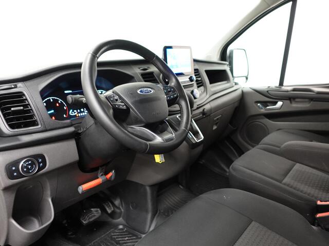 Ford TRANSIT CUSTOM 130pk Automaat L2H1 Trend Navigatie Cruise control Camera Parkeersensoren Trekhaak Airco