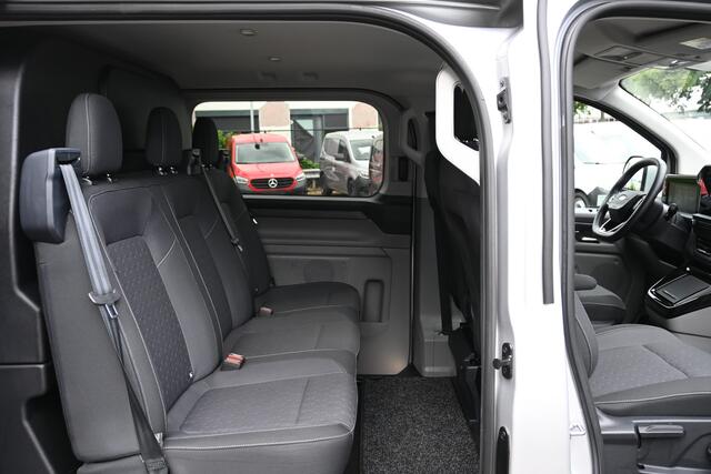 Ford TRANSIT CUSTOM 300L Limited 2.0 TDCI L2 DC 3000 KG inklapbare trekhaak, LED, Navigatie met camera