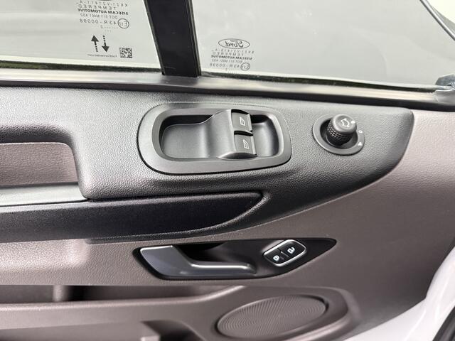 Ford TRANSIT CUSTOM 2.0TDCI Business | Navigatie | Multimedia | Airco | Cruise | Betimmering | 3-Zits