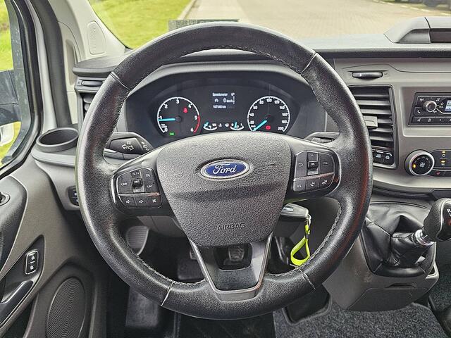 Ford TRANSIT CUSTOM 320 2.0 L2H1 2x schuifdeur, airco, pdc, trekhaak, stoelverwarming