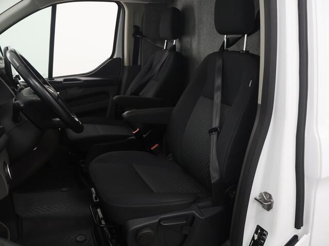 Ford TRANSIT CUSTOM 320 | 2.0 TDCI | AUT. | L2 H1 | TREND | AIRCO | CRUISE CONTROL | CAMERA | STOELVERWARMING | STOEL - STOEL | APPLE CARPLAY EN ANDROID AUTO | TREKHAAK | PARKEERSENSOREN
