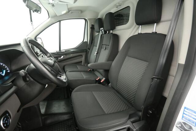 Ford TRANSIT CUSTOM L1H1 PHEV | Airco | Camera | Cruise | 3 Zits | Xenon | Parkeersens.