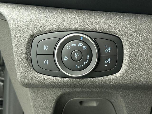 Ford TRANSIT CUSTOM 300 2.0 TDCI L2H1 Limited Dubbele Cabine Navigatie Airco 2 Schuifdeuren Trekhaak Parkeersensoren Apple Carplay Android auto DAB