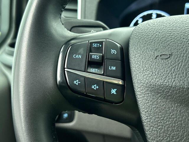 Ford TRANSIT CUSTOM 300 2.0 TDCI L2H1 Limited Dubbele Cabine Navigatie Airco 2 Schuifdeuren Trekhaak Parkeersensoren Apple Carplay Android auto DAB