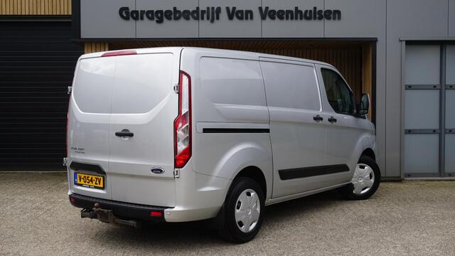 Ford TRANSIT CUSTOM 320 2.0 TDCI 170pk Automaat 3-Zits L1H1 Limited Euro6 Airco Cruise Control Trekhaak LED