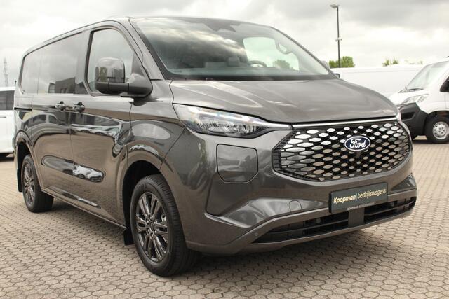 Ford TRANSIT CUSTOM E-Transit 320 L1H1 Limited | 71kWh | 160kW/218pk | Trekgewicht 2300kg | Camera | Carplay/Android | Cruise | Lease 717,- p/m
