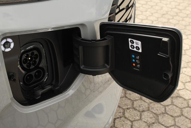 Ford TRANSIT CUSTOM E-Transit 320 L1H1 Limited | 71kWh | 160kW/218pk | Trekgewicht 2300kg | Camera | Carplay/Android | Cruise | Lease 717,- p/m