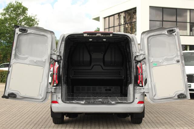 Ford TRANSIT CUSTOM E-Transit 320 L1H1 Limited | 71kWh | 160kW/218pk | Trekgewicht 2300kg | Camera | Carplay/Android | Cruise | Lease 717,- p/m
