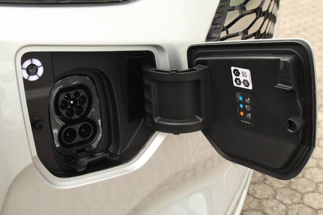 Ford TRANSIT CUSTOM E-Transit 320 L1H1 Limited | 71kWh | 160kW/218pk | Trekgewicht 2300kg | Camera | Carplay/Android | Cruise | Lease 717,- p/m
