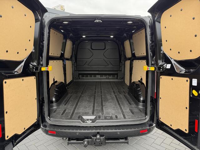 Ford TRANSIT CUSTOM 2.0 TDCI 130 PK AUTOMAAT LIMITED / L2H1 / 1e EIG. / TREKHAAK / CAMERA / 3-ZITS / LANE ASSIST / LED