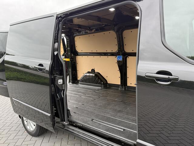 Ford TRANSIT CUSTOM 2.0 TDCI 130 PK AUTOMAAT LIMITED / L2H1 / 1e EIG. / TREKHAAK / CAMERA / 3-ZITS / LANE ASSIST / LED