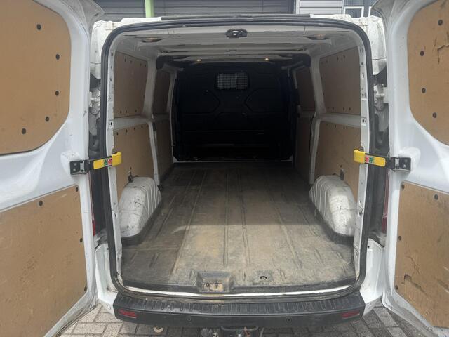 Ford TRANSIT CUSTOM 300 2.0 TDCI L2H1 Ambiente