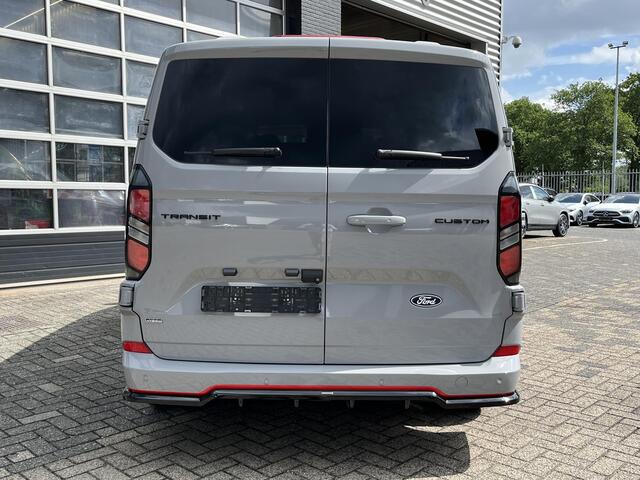Ford TRANSIT CUSTOM 320 2.5 PHEV L2H1 Grey Platinum Dubbele Cabine 233pk Aut / 5 Pers. / 2250kg Trekgewicht / 1100kg Laadvermogen / Vol. Leder / Glaslookpanelen / Privacy Glass / Adapt. Cruise control!