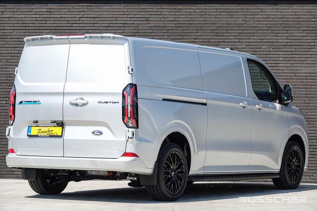 Ford TRANSIT CUSTOM E-Transit L2H1 218Pk Aut. | Elektrisch | Limited 340 | 2xSchuifdeur | Spoilerpack | 360° Camera | 19'' | Moondust Silver