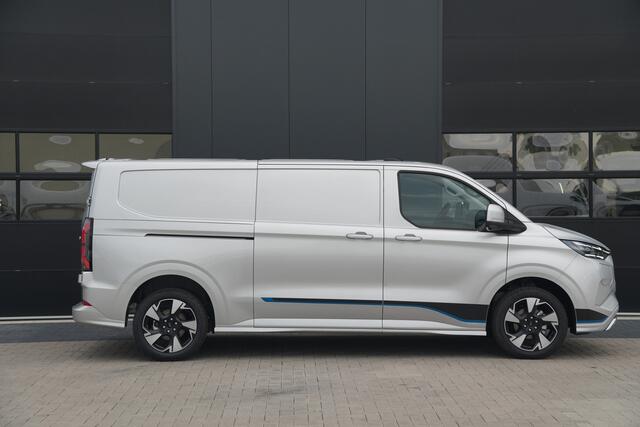 Ford TRANSIT CUSTOM E-Transit 340 L2H1 Sport 71 kWh 218pk - ACC - Elek Trekhaak - B&O - Navi - Stoel/Stuurverwarming - 360 Camera - Blindspot - Rijklaar