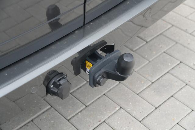 Ford TRANSIT CUSTOM E-Transit 320 L2H1 Limited 71 kWh 218pk - Trekhaak - ACC - B&O - Navi - Stoel/Stuurverwarming - 360 Camera - Blindspot - Rijklaar