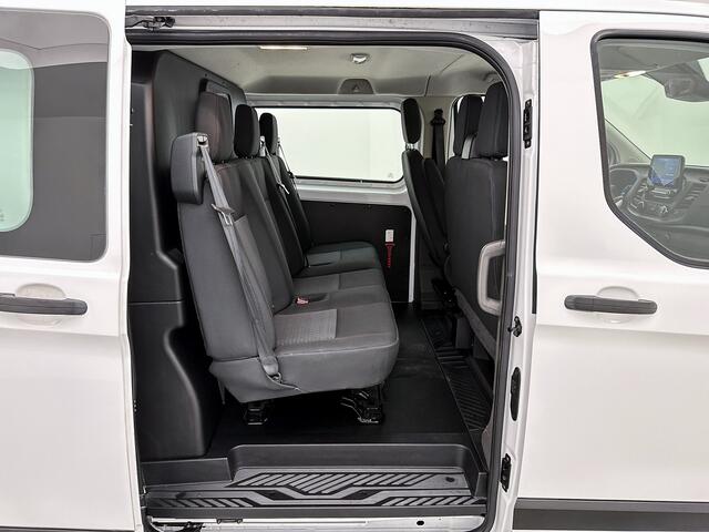 Ford TRANSIT CUSTOM 320 2.0 TDCI L2H1 Limited DC 130pk Automaat Navigatie Dubbele cabine Stoelverwarming Trekhaak Cruise control Airco Euro 6