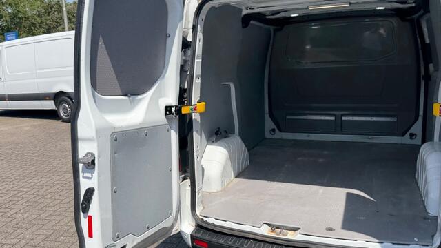 Ford TRANSIT CUSTOM 2.0 TDCI 96KW 130PK AUTOMAAT EURO 6 AIRCO/ CRUISE CONTROL/ PARKEERSENSOREN/ 100% DEALERONDERHOUDEN