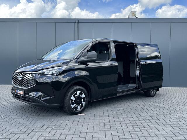 Ford TRANSIT CUSTOM E-Transit 71 kWh FULL ELECTRIC / L2H1 / ** NIEUW ** / 2.057 KM / 2x ELEKTRISCHE SCHUIFDEUREN / CAMERA / ECC / CRUISE / CARPLAY