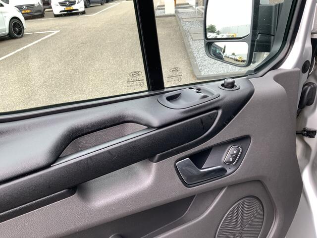 Ford TRANSIT CUSTOM 280 2.0 TDCI L1H1 Trend airco Cruise 3 Zits Scherm Trekhaak 2500 kg Euro 6