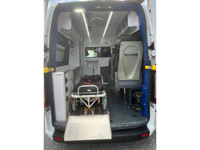 Ford TRANSIT CUSTOM L2H2 Ambulance
