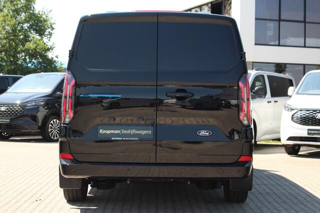 Ford TRANSIT CUSTOM E-Transit 320 L2H1 Limited DC | 71 kWh | 160kW/218pk | Trekgewicht 2300kg | Camera | Carplay/Android | Cruise | Lease 788,- p/m