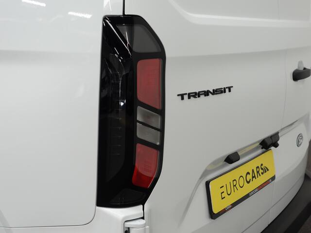 Ford TRANSIT CUSTOM 300 2.0 TDCI L2H1 Automaat Trend NIEUW MODEL! Airco Cruise Control Navigatie Parkeersensoren Camera Carplay/Android Auto