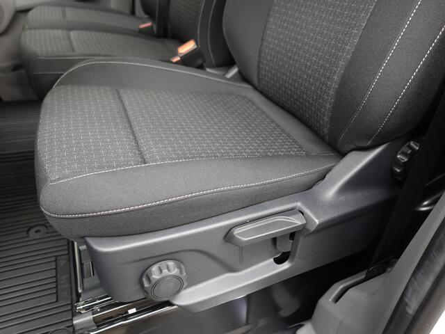 Ford TRANSIT CUSTOM 300 2.0 TDCI L2H1 Automaat Trend NIEUW MODEL! Airco Cruise Control Navigatie Parkeersensoren Camera Carplay/Android Auto