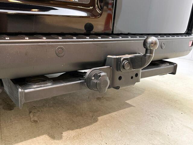 Ford TRANSIT CUSTOM 300 2.0 TDCI L2H1 Trend Automaat Airco Navigatie Cruisecontrol Camera Parkeersensoren Trekhaak