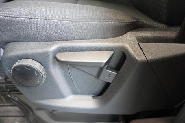 Ford TRANSIT CUSTOM 300 2.0 TDCI L2H1 Trend Dubbele Cabine Automaat Airco Navigatie Cruisecontrol Camera Parkeersensoren