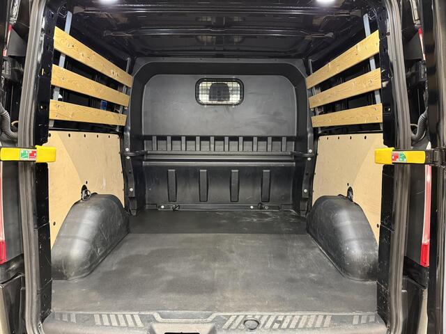 Ford TRANSIT CUSTOM 300 2.0 TDCI L2H1 Limited Dubbele cabine Automaat Navigatie Airco 2 Schuifdeuren Trekhaak PDC Carplay DAB