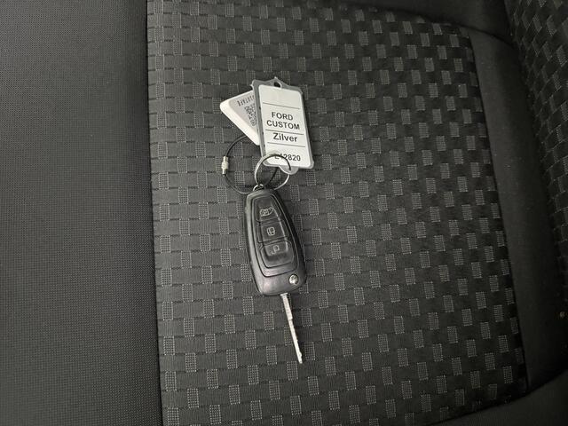 Ford TRANSIT CUSTOM 2.0TDCi 130PK Lang | Werkplaatinrichting | Navigatie | Camera | 3-Zits | Trekhaak | Airco | Cruise