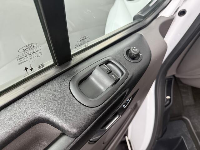 Ford TRANSIT CUSTOM 2.0TDCi 130PK Automaat | Multimedia | Navigatie | 3-Zits | Airco | Cruise