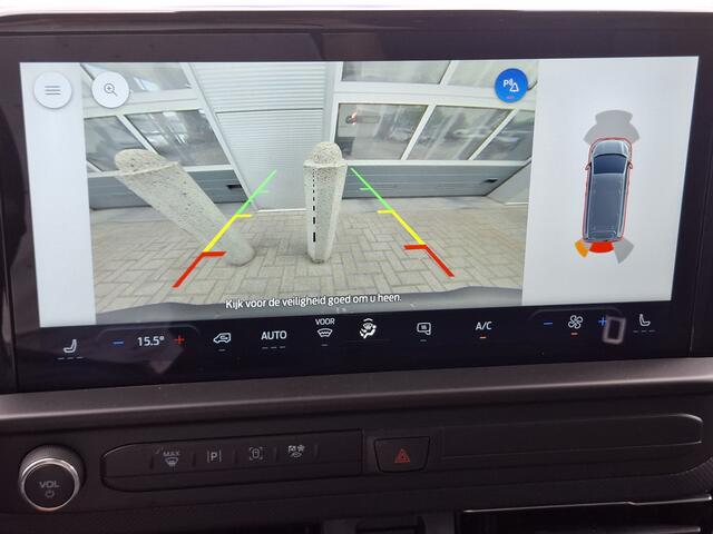Ford TRANSIT CUSTOM 320 2.5 PHEV L2H1 Limited | Incl. BPM | NIEUW!! | Navigatie/Android/Apple Carplay | Cruise Control Adaptief | Voorstoelen/Voorruit Verwarmd | PDC Voor en Achter | Airco Automatisch | LED Koplampen |