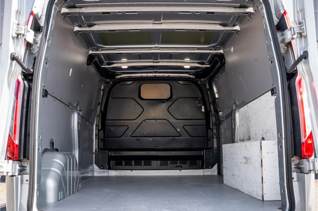 Ford TRANSIT CUSTOM 2.0 EcoBlue L2H1 | 130 PK | 3-Zits | Camera | Cruise | PDC | Airco | Trekhaak | Imperiaal