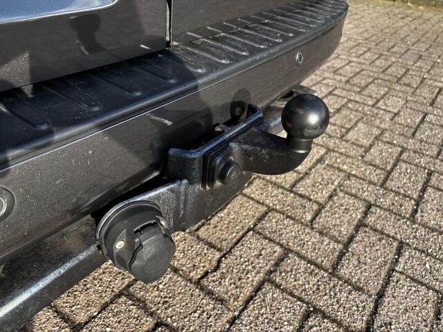 Ford TRANSIT CUSTOM 300 2.0 TDCI L2H1 Limited DC