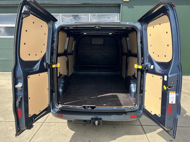 Ford TRANSIT CUSTOM 300 2.0 TDCI L2H1 Limited