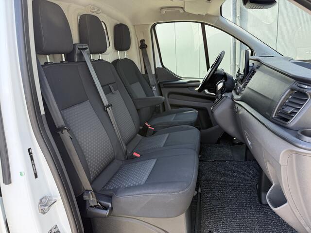 Ford TRANSIT CUSTOM 2.0 TDCI 130 PK / L2H1 / AUTOMAAT / TREKHAAK / AIRCO / CRUISE / CAMERA / 3-ZITS / LED / STOEL -EN VOORRUIT VERWARMING