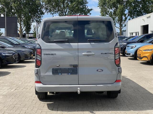 Ford TRANSIT CUSTOM 340 2.5 PHEV L2H1 Limited 233pk | Kombi | Incl. BTW/BPM | Dubbele zijschuifdeur | Privacy Glass | Inklapbare trekhaak | Verwarmbare bijrijdersbank | 17 inch lichtmetalen velgen | Driver Assistance Pack Premium | Verwarmbaar stuurwiel