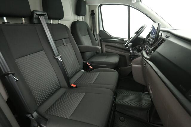 Ford TRANSIT CUSTOM 2.0 TDCI L2H1 | Airco | Camera | 2800kg Trekgew. | Cruise | 3 Zits | 2xSchuifdeur | Carplay