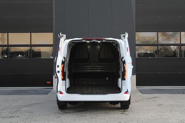 Ford TRANSIT CUSTOM E-Transit 340 L2H1 Limited 218pk - LED - 360 Camera - B&O - ACC - Navi - Stoel/Stuurverwarming - Rijklaar
