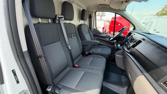 Ford TRANSIT CUSTOM 2.0 TDCI 77KW 105PK EURO 6 AIRCO/ TREKHAAK/ BIJRIJDERSBANK/ CRUISE CONTROL/ 100% DEALERONDERHOUDEN
