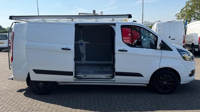 Ford TRANSIT CUSTOM 2.0 TDCI 77KW 105PK L2H1 EURO 6 RVS IMPERIAAL/ TREKHAAK 2800KG/ AIRCO/ CRUISE CONTROL/ 100% DEALERONDERHOUDEN
