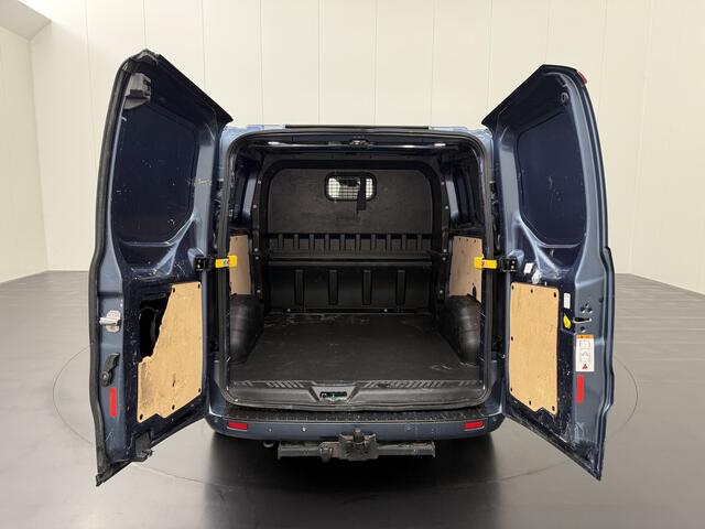 Ford TRANSIT CUSTOM 2.0TDCI 130PK Lang Limited Dubbele Cabine | Multimedia | Navigatie | Camera | Trekhaak