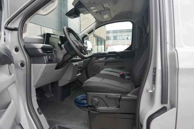 Ford TRANSIT CUSTOM E-Transit 340 L2H1 Limited 71 kWh 218pk - Carplay - Camera - Stoel-stuurverwarming - Rijklaar