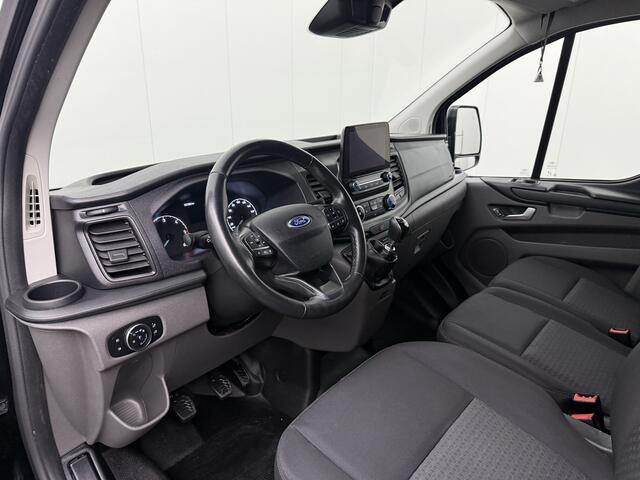 Ford TRANSIT CUSTOM 2.0TDCI 130PK Lang | Achterdeuren | Navigatie | Camera | Airco | 3-Zits | Trekhaak 2800 KG