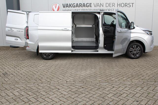 Ford TRANSIT CUSTOM E-Transit 340 L2H1 Limited 71 kWh. Vol elektrisch ! De nieuwe E-Transit Custom is klaar voor de toekomst ! Airco, navigatie, telefoonvoorb., 17" LM wln (meerprijs), 3-zits, camera, parkeersensoren, LED verl., stoel-, stuur-, spiegel- en voorraamverwarming etc.