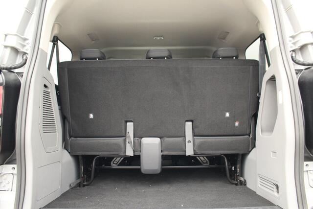 Ford TRANSIT CUSTOM 2.5 PHEV 233pk L1H1 Kombi Limited | 8-Persoons | Incl. BPM | Stuur + Stoelverwarming | Keyless | Carplay/Android | Lease 842,- p/m